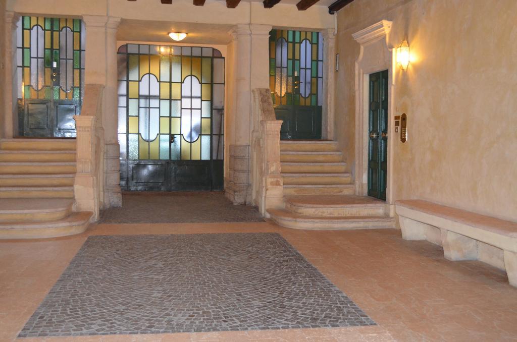 ヴェローナPalazzo Tioloアパートメント エクステリア 写真